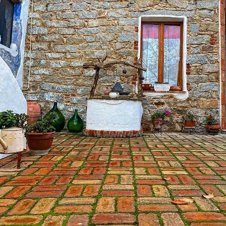 B&B Corte San Lussorio Oliena Kültér fotó