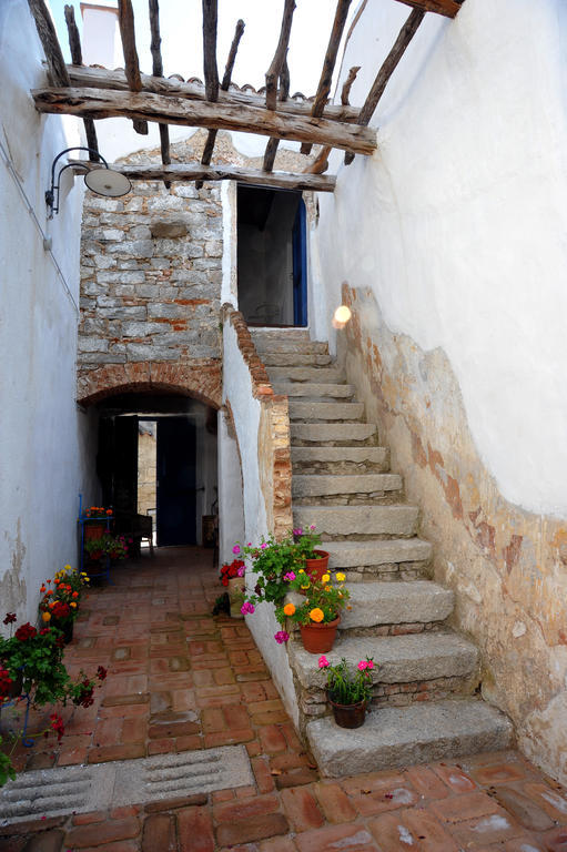 B&B Corte San Lussorio Oliena Kültér fotó