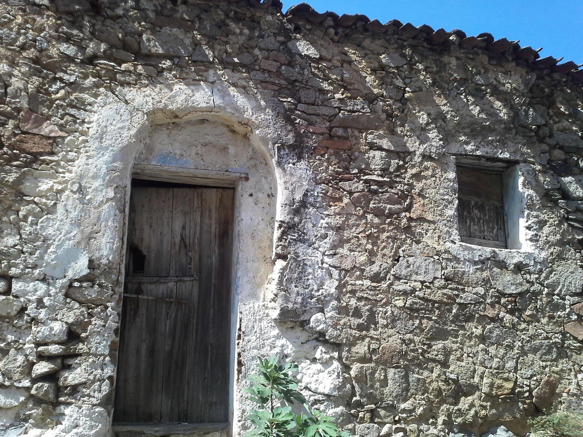 B&B Corte San Lussorio Oliena Kültér fotó